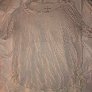 American eagle cream T-shirt